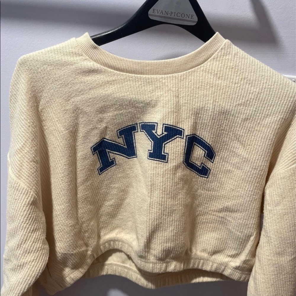 Yellow nyc cropped sweater